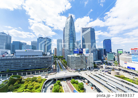 東京　新宿駅西口風景 39889337