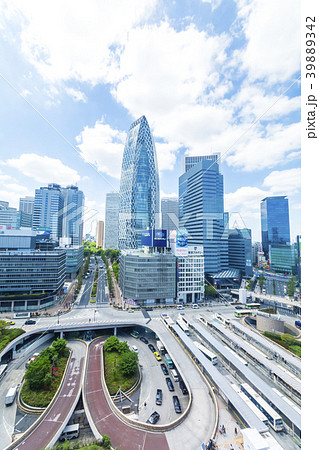 東京　新宿駅西口風景 39889342
