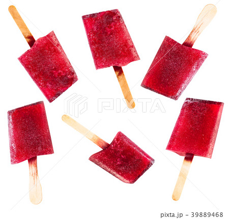 berry fruit ice on white 39889468
