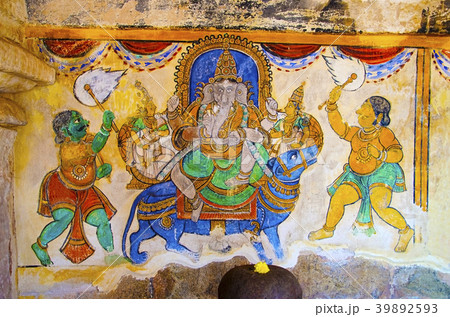 Paintings on inner wall, Brihadishvara Temple Paintings on inner wall, Brihadishvara Temple 39892593