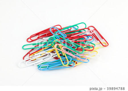 Colorful Paper clip isolated on white background 39894788