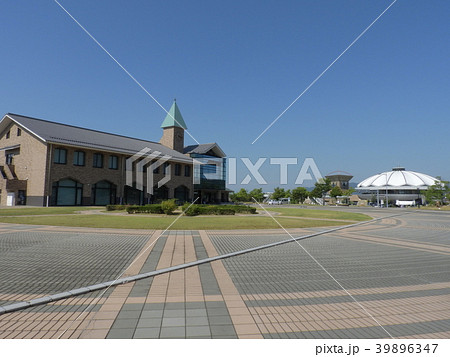どんぶり会館とセラテクノ土岐 ( 2017年6月 岐阜県土岐市 道の駅「土岐美濃焼街道」) 39896347