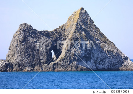 神恵内村の窓岩 神恵内村の窓岩 39897003