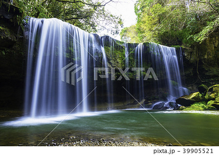 熊本県小国町の美しすぎる鍋ヶ滝の写真素材