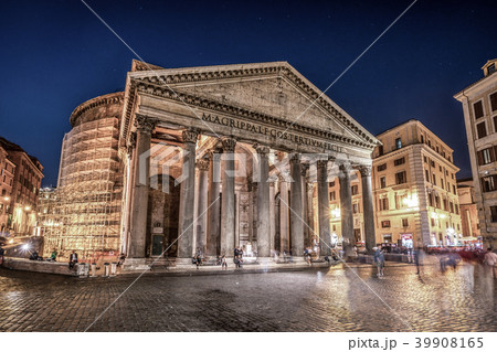 Rome Pantheon in Rome -Italy Rome Pantheon in Rome -Italy 39908165