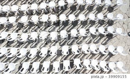 Empty chairs view from above, audience concept. Empty chairs view from above, audience concept. 39909155