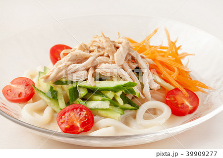 バンバンジーのサラダうどん 39909277