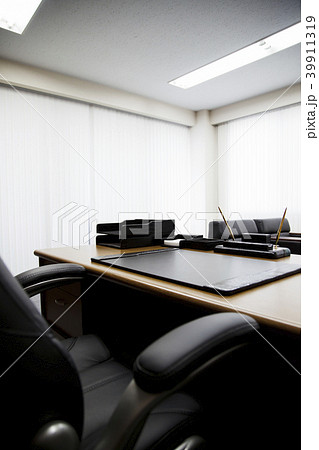 社長室 役員室 オフィス 応接間 応接室 会社 ビジネス 重厚 事務所 社長室 役員室 オフィス 応接間 応接室 会社 ビジネス 重厚 事務所 39911319