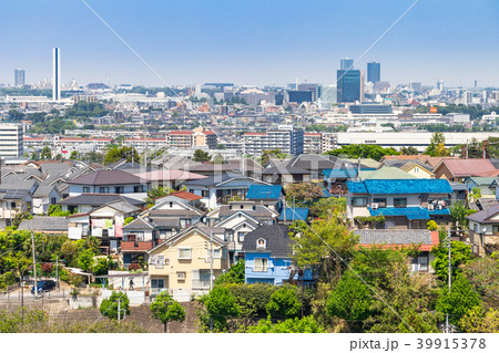 郊外の住宅街 郊外の住宅街 39915378