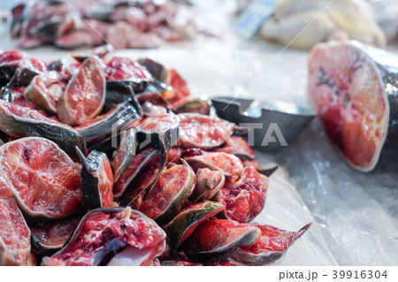 sliced striped catfish 39916304