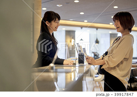受付 女性 受付 女性 39917847