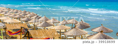 beach background with seaand umbrellas 39918699