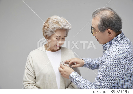 高齢者 老人 韓国人 39923197