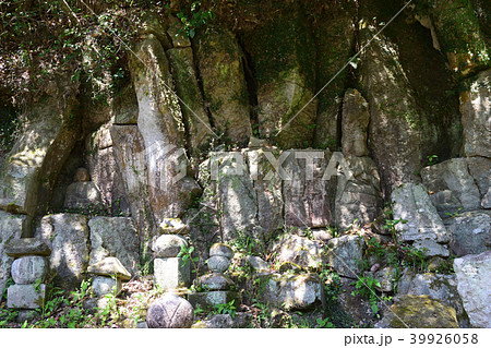 楢本摩崖仏 楢本摩崖仏 39926058