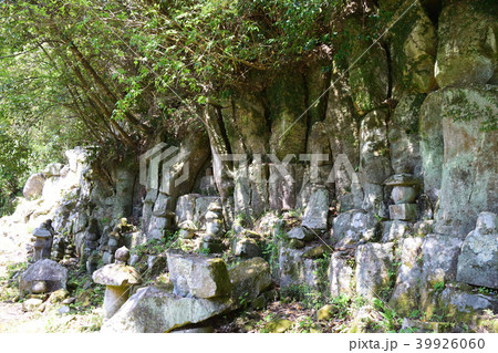 楢本摩崖仏 39926060