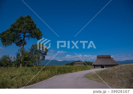 吉野ヶ里遺跡　吉野ヶ里歴史公園　中のムラ　竪穴式住居 39926107