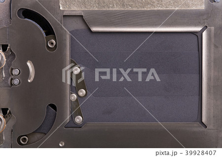 Shutter mechanism of a photographic camera. 39928407