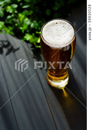 テラスでビール テラスでビール 39930528