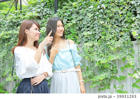 女子旅（買い物、旅行、ショッピング） 39931263