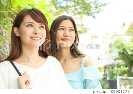 女子旅(買い物、旅行、ショッピング) 女子旅(買い物、旅行、ショッピング) 39931279