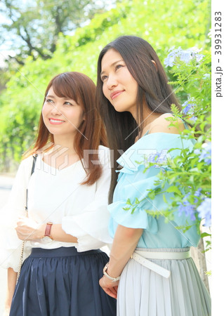 女子旅（買い物、旅行、ショッピング） 39931283