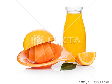 Fresh raw peeled oranges with juice squeezer 39933756