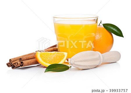 Fresh raw peeled oranges with hand juice squeezer 39933757