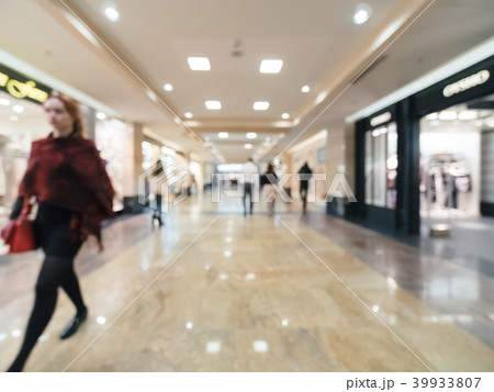 Shopping mall blur background Shopping mall blur background 39933807