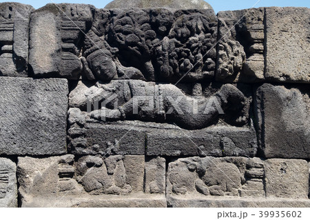 Borobudur Buddhist temple. Java, Indonesia 39935602