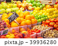 市場の果物と野菜 39936280