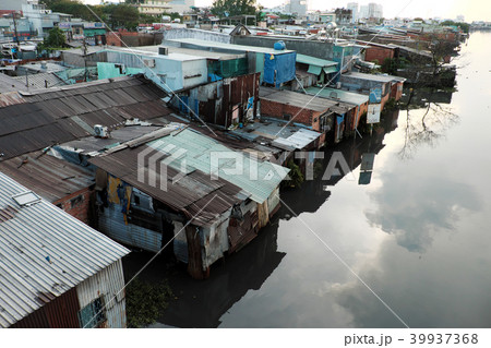 poor downgrade riverside house poor downgrade riverside house 39937368