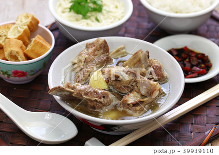 シンガポールのバクテー シンガポールのバクテー 39939110