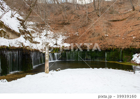 白糸の滝・冬の軽井沢(長野県) 白糸の滝・冬の軽井沢(長野県) 39939160