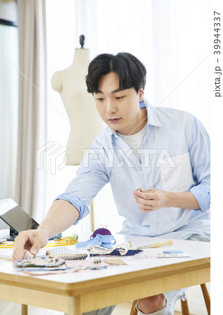 男 男性 男の子 39944337