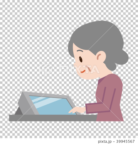 モニターを見るシニア女性 39945567