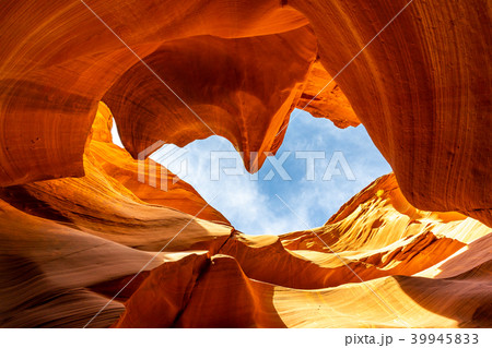 Lower Antelope Canyon 39945833