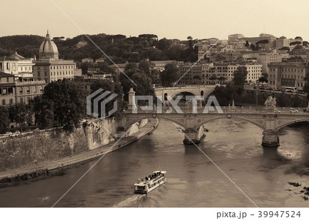 Ponte Vittorio Emanuele II 39947524