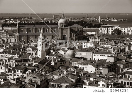 Venice skyline viewed from above 39948254