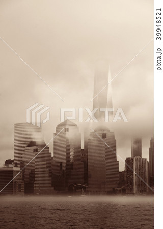 New York City downtown fog 39948521