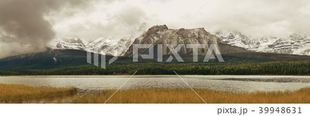 Bow Lake 39948631