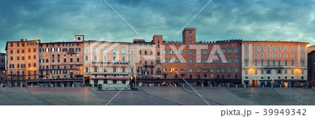 Piazza del Campo Siena Italy panorama Piazza del Campo Siena Italy panorama 39949342