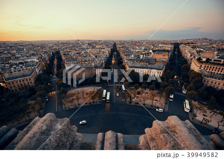 Paris rooftop view 39949582