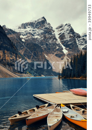 Moraine Lake 39949733