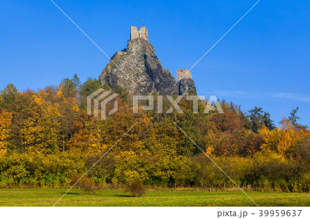 Trosky Castle in Bohemia paradise - Czech republic 39959637