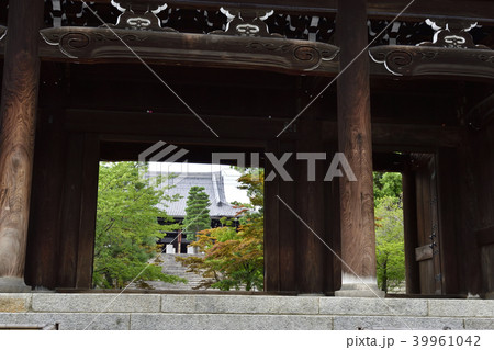 くろ谷　金戒光明寺　山門 39961042