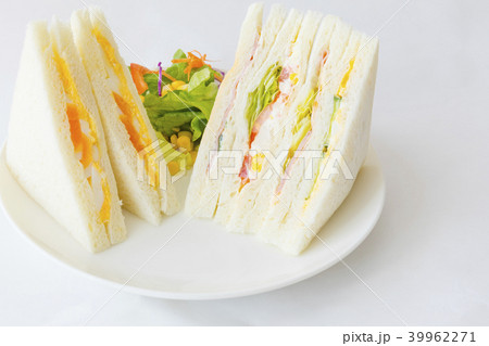 軽食サンドイッチ、爽やかさ朝食のイメージ 39962271