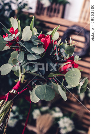 Modern flower bouquet from professional Modern flower bouquet from professional 39963580