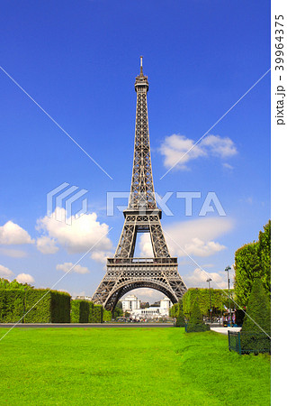 Eiffel tower, Champ-de-mars, Paris, France Eiffel tower, Champ-de-mars, Paris, France 39964375