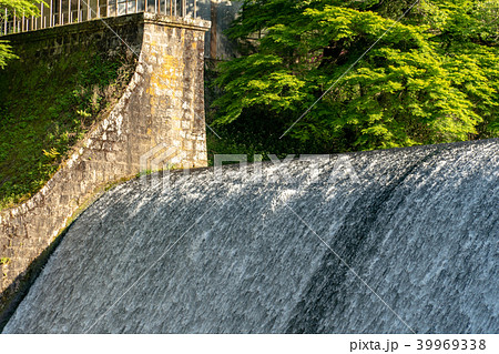 白水溜池堰堤 39969338