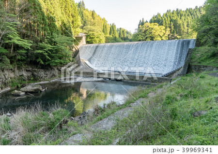 白水溜池堰堤 39969341